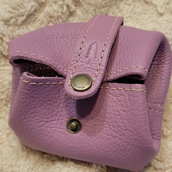 Portland Leather Howler Pouch - Picture 4 of 7